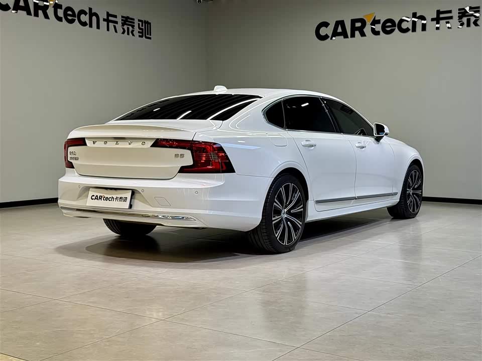 Volvo S90