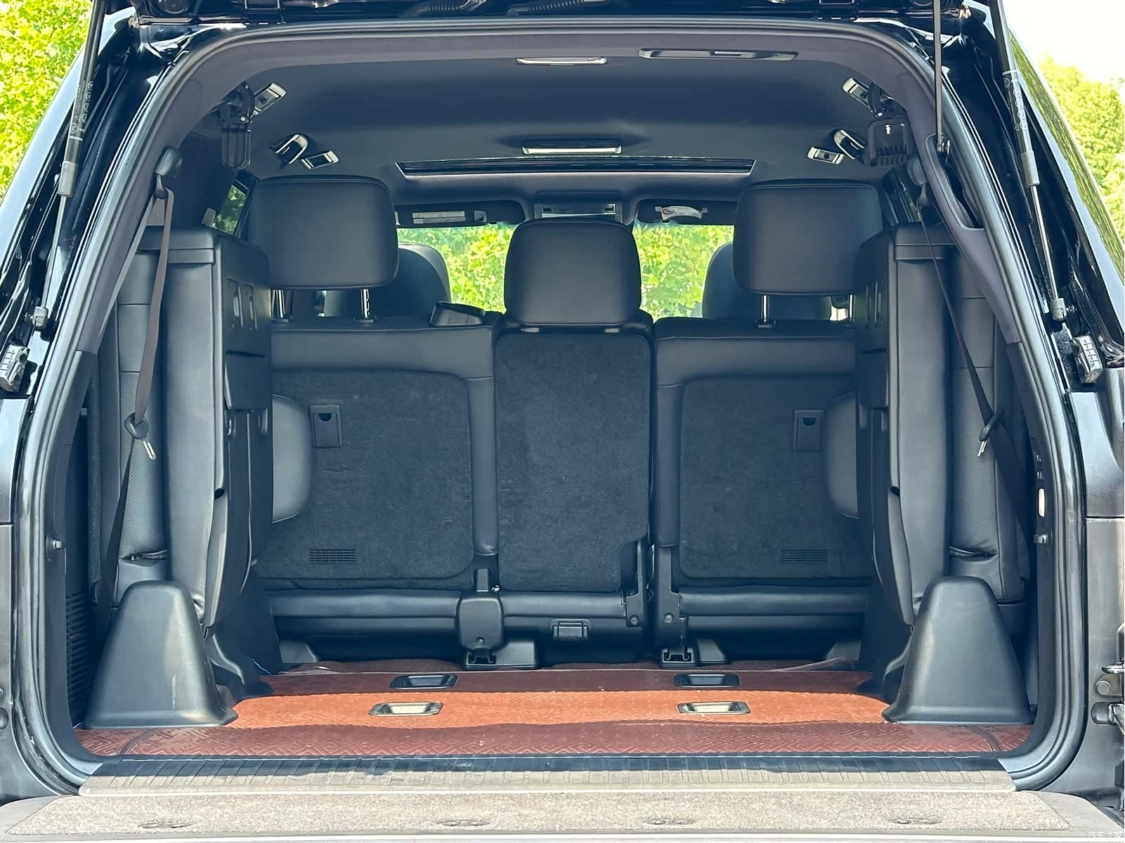 Lexus LX, 2022 15