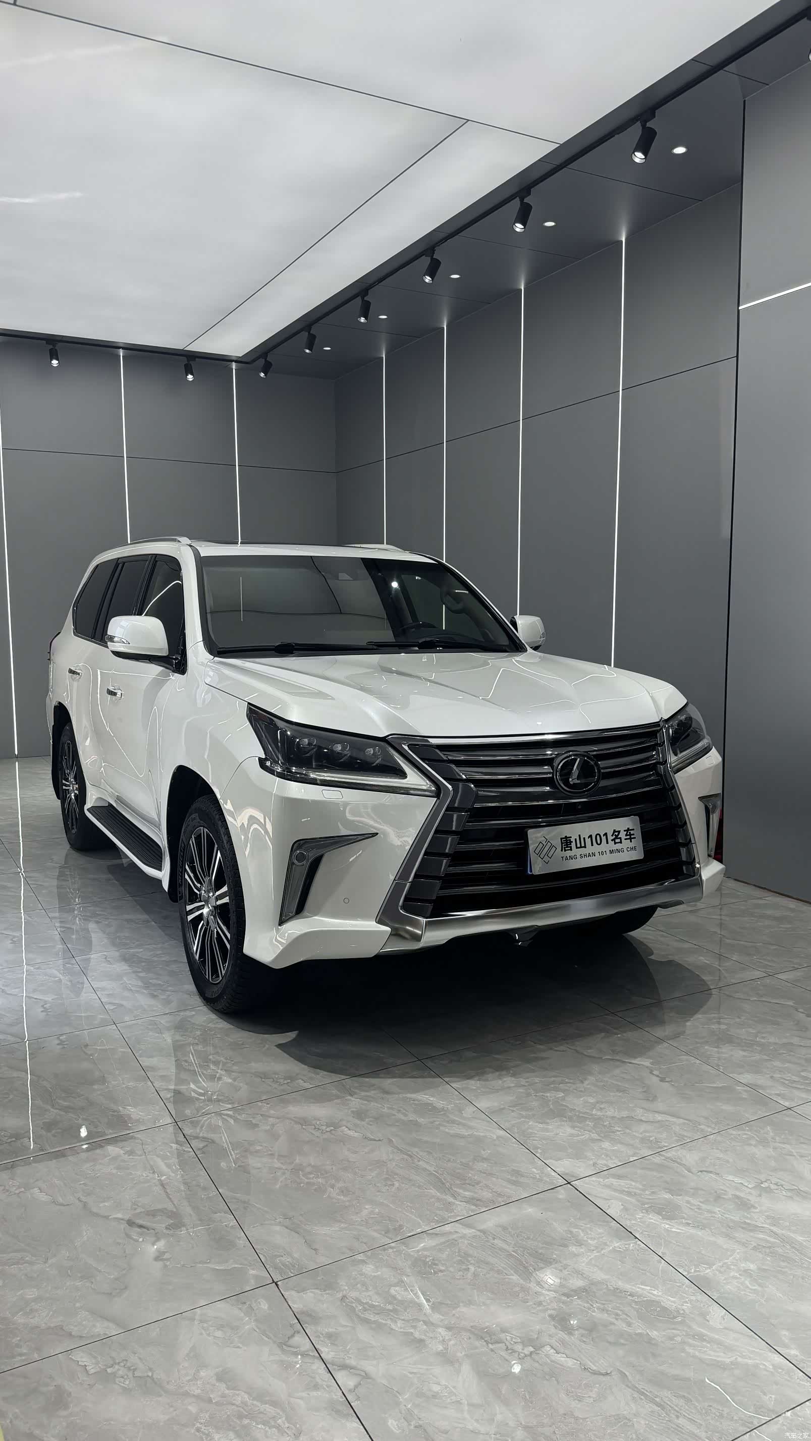 Lexus LX, 2018 3