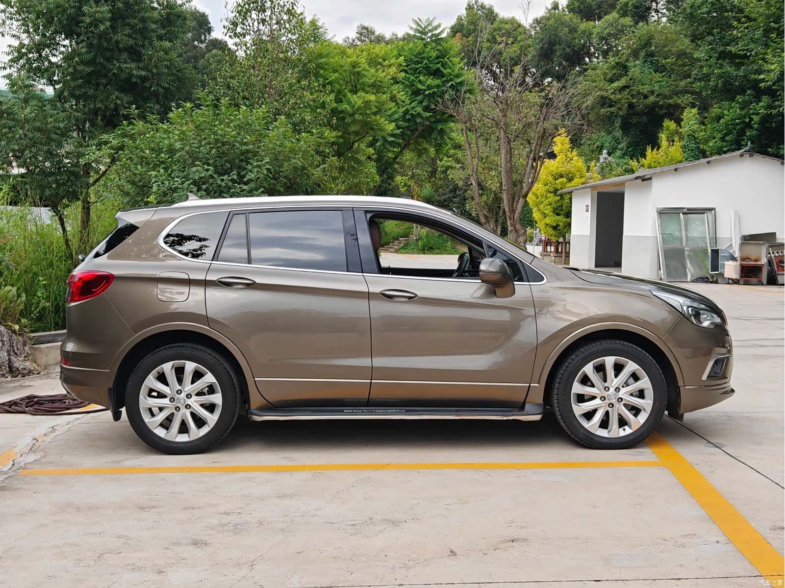 Buick Envision Plus, 2015 9