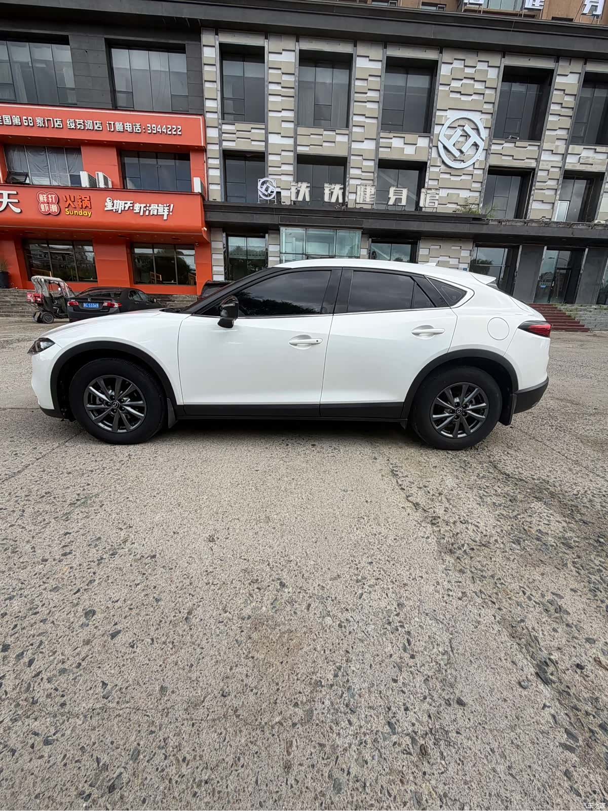Mazda CX-4, 2022 8