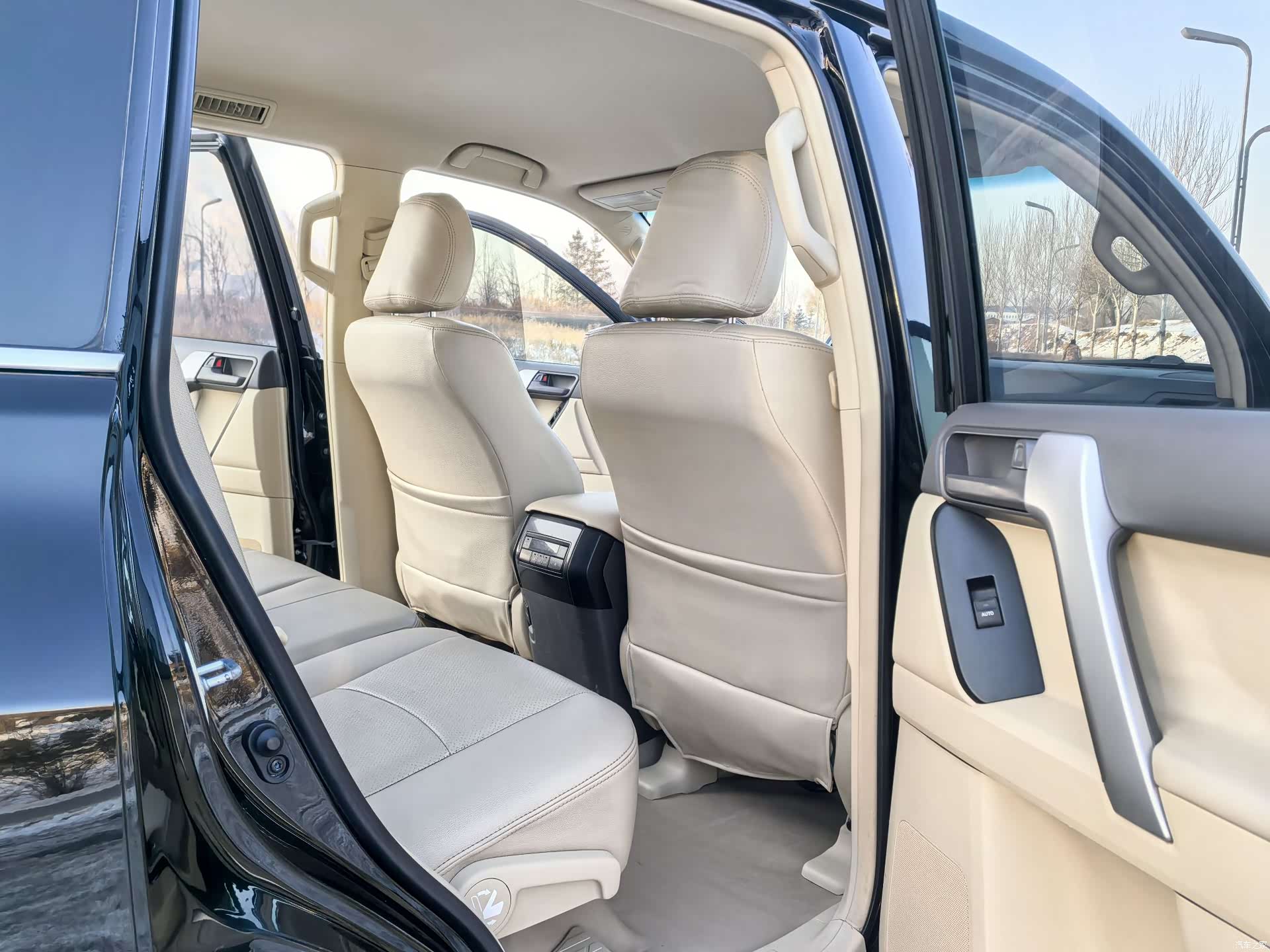 Toyota Prado, 2014 15