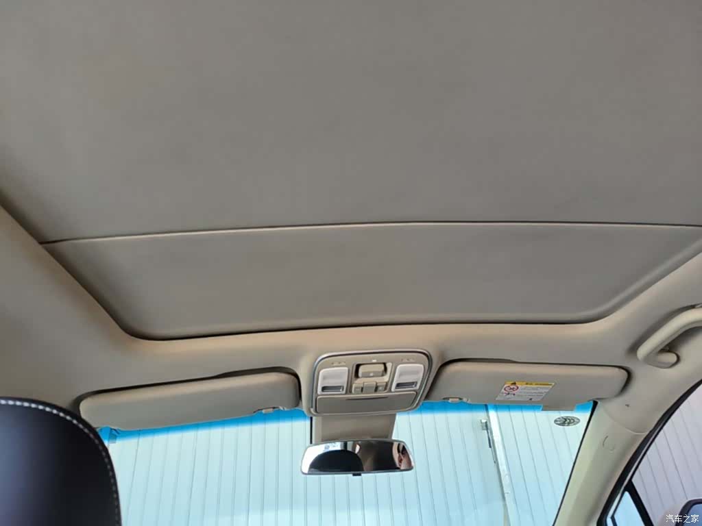 Geely Emgrand, 2019 18
