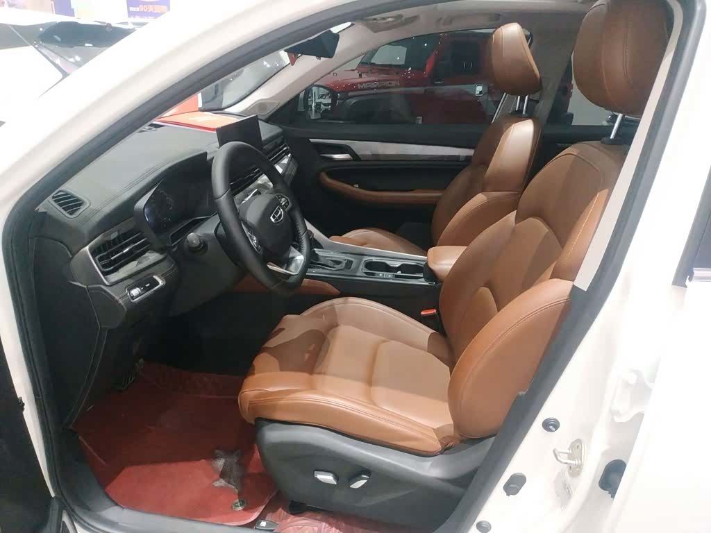 Geely X6, 2024 15