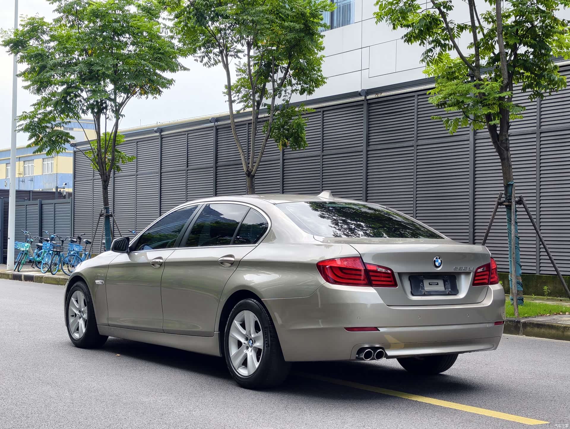 BMW 5 Series, 2011 6