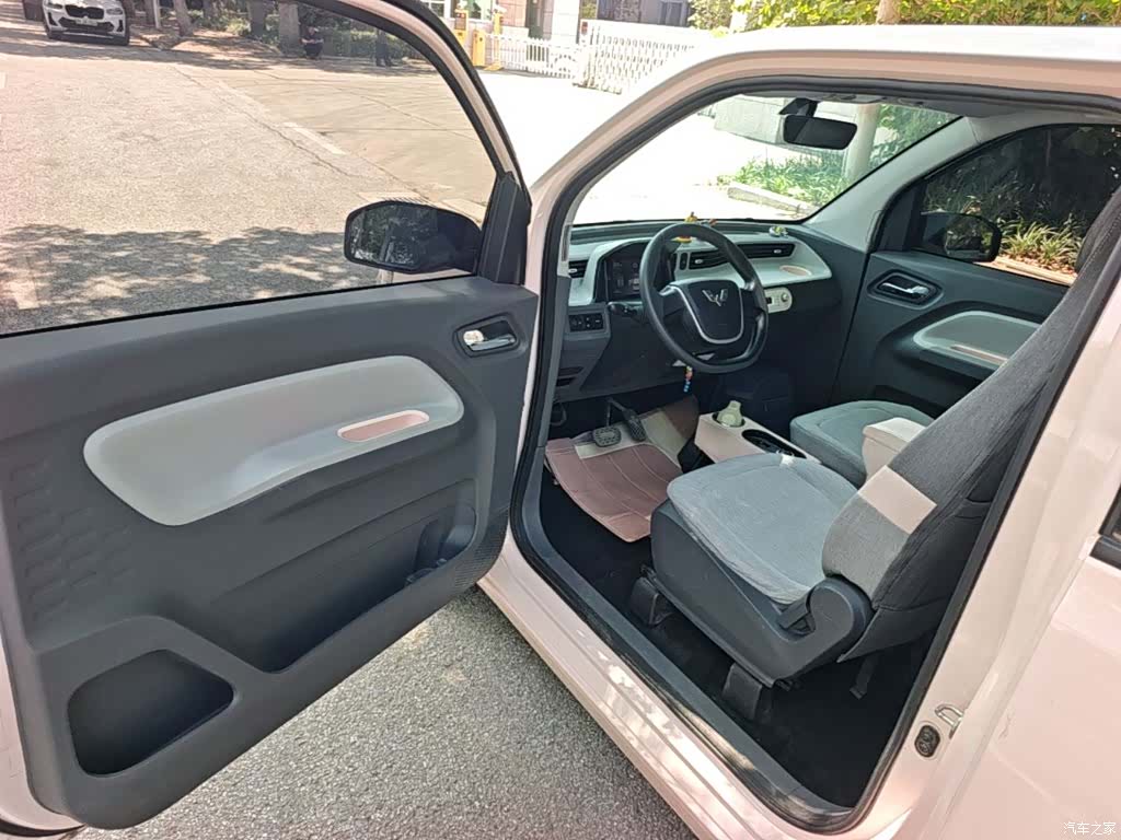 Wuling MINIEV, 2022 16