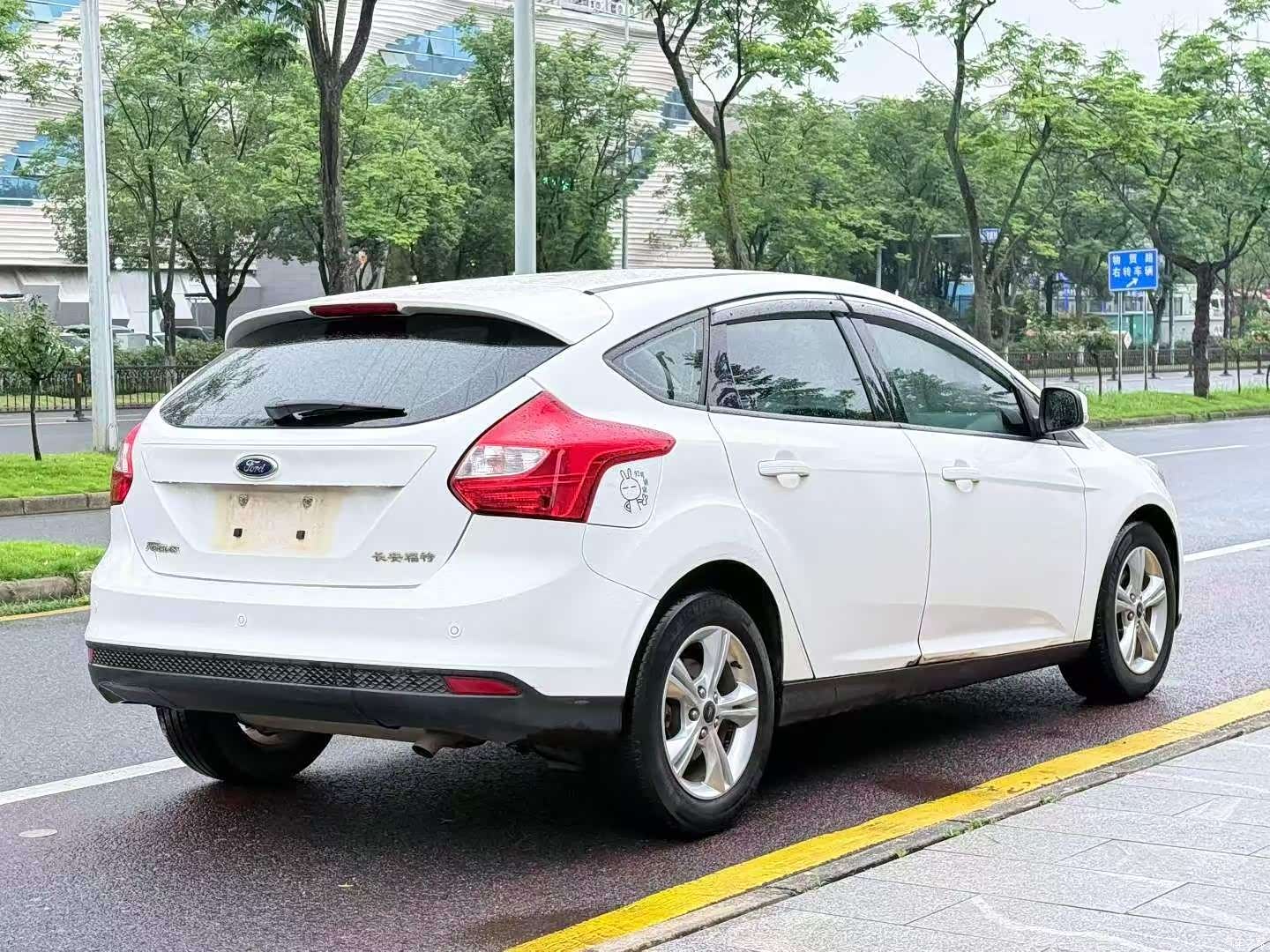 Ford Focus, 2014 9