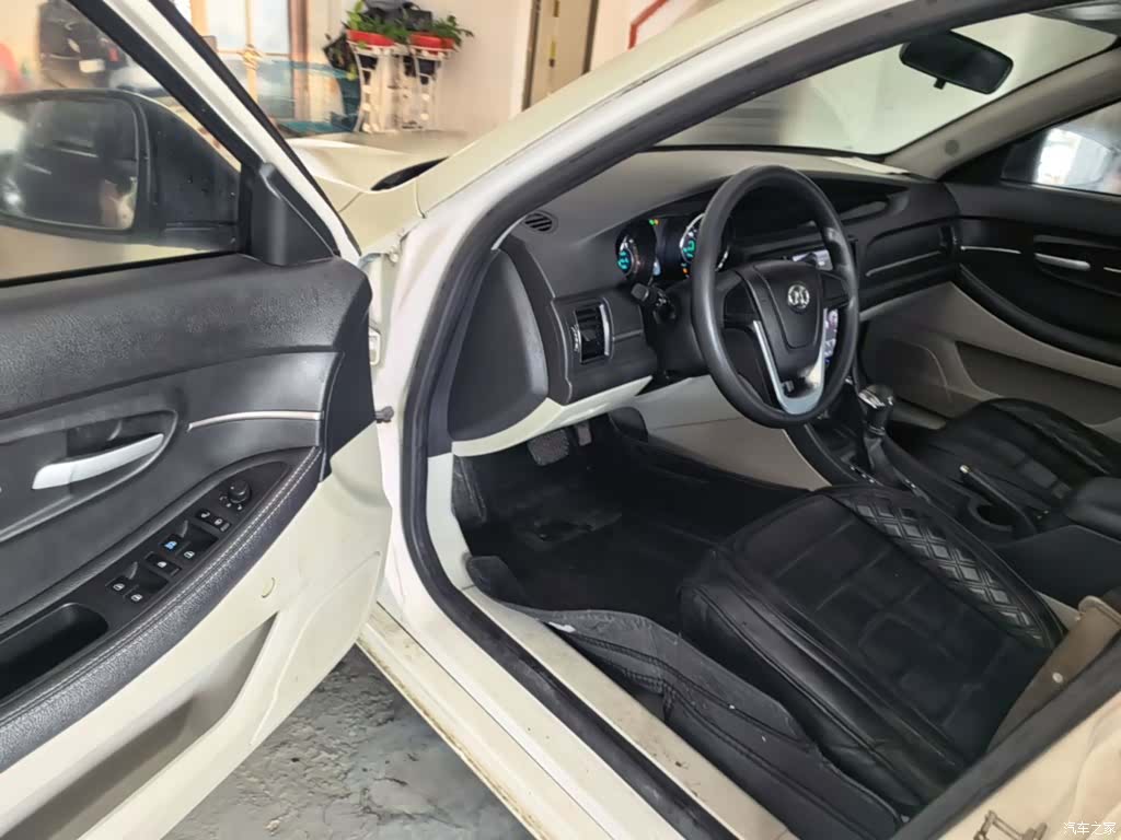BAIC D50, 2016 16