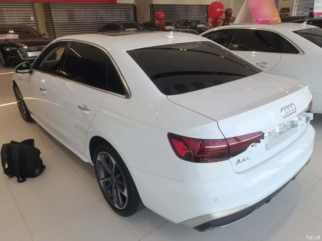 Audi A4L, 2024 все фото