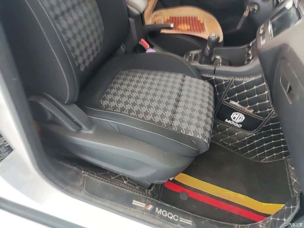 MG ZS, 2018 25
