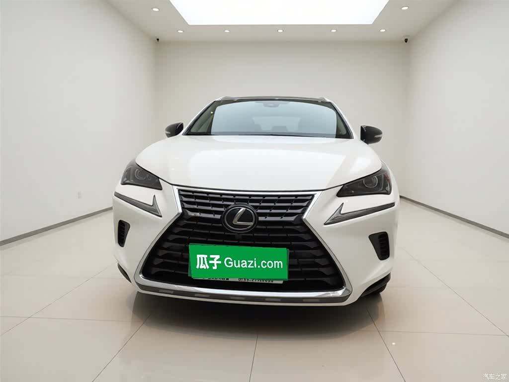 Lexus NX, 2020 2