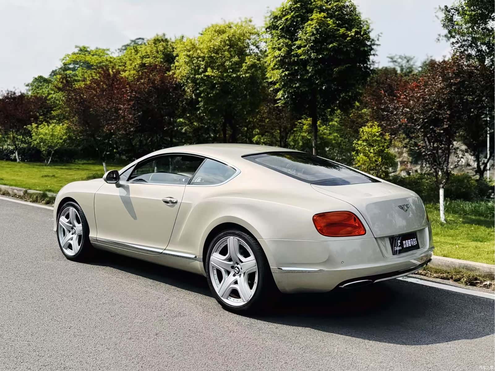 Bentley Continental GT, 2012 4