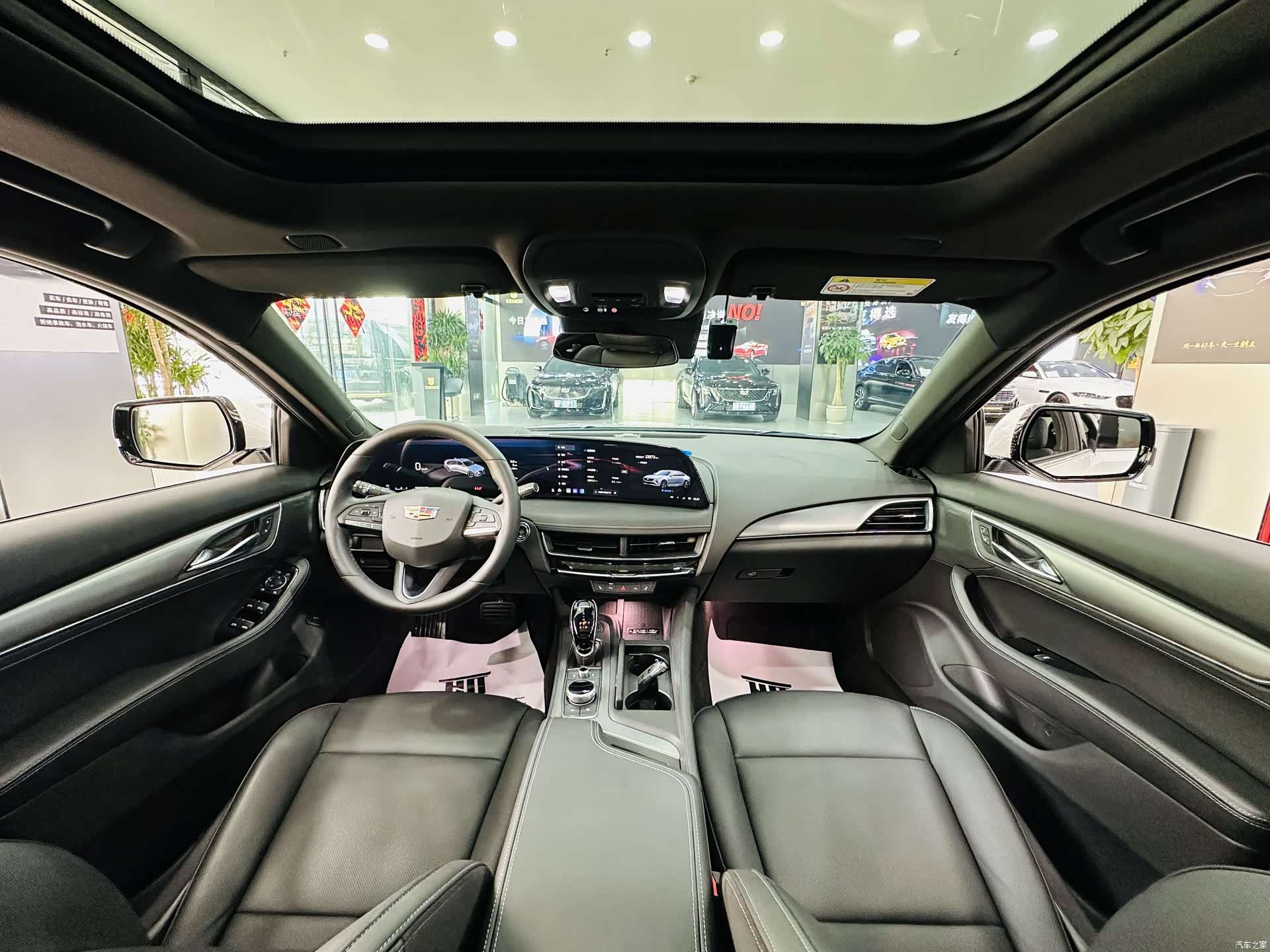Cadillac CT5, 2024 все фото