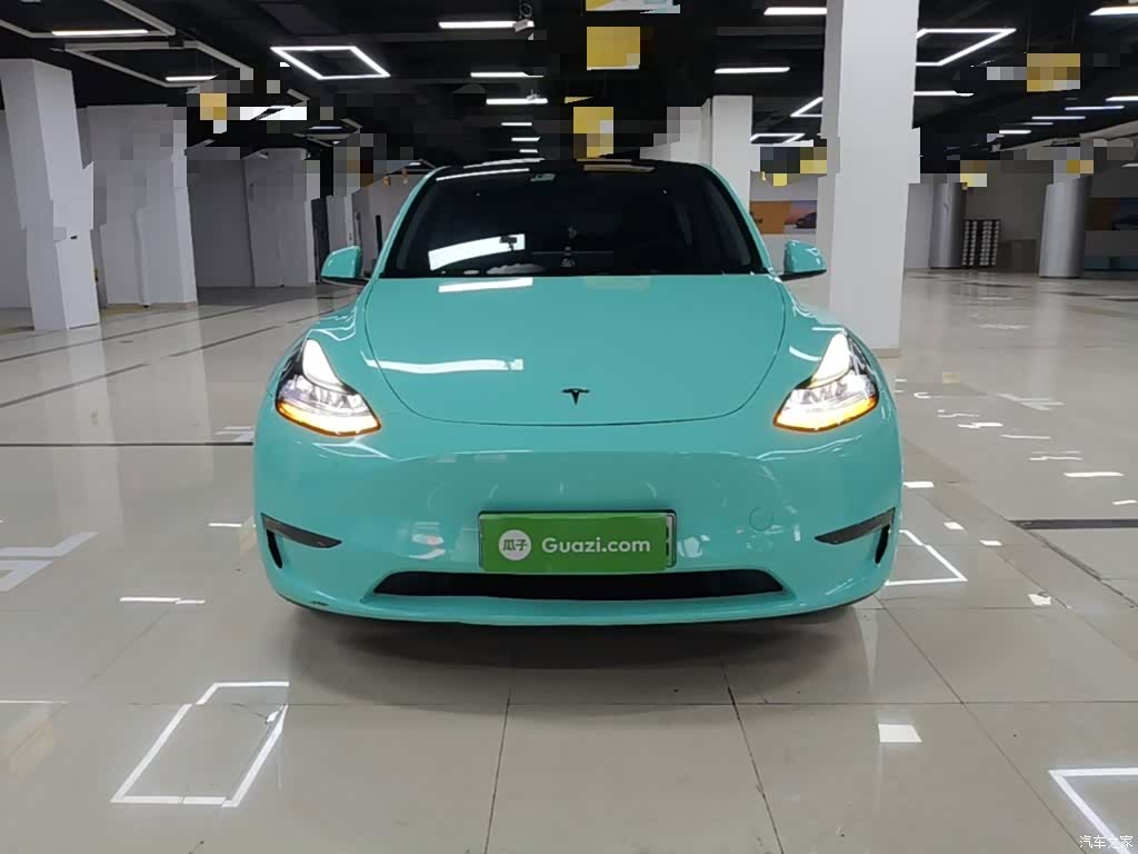 Tesla Model Y, 2022 3