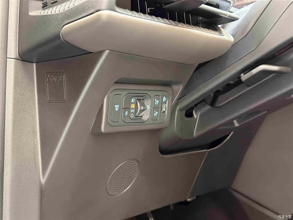 Ford Edge L, 2025 18