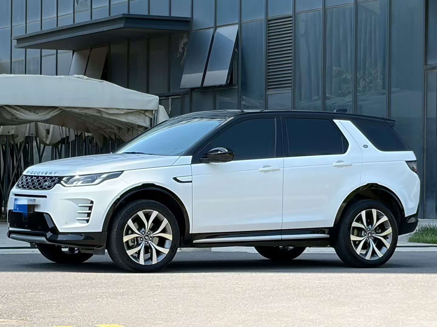 Land Rover Discovery, 2024 1