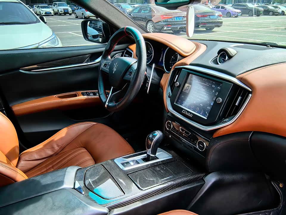 Maserati Ghibli Maserati Ghibli