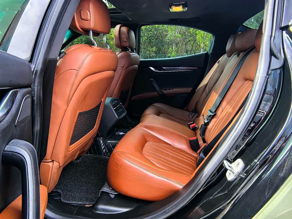 Maserati Ghibli Maserati Ghibli