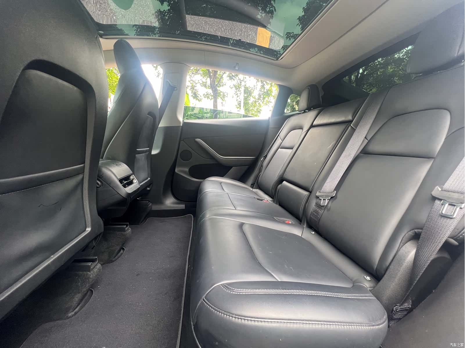 Tesla Model Y, 2022 6