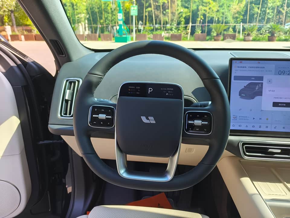 Li Auto Ideal L6