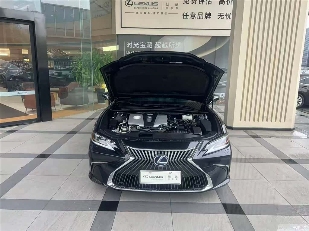 Lexus ES, 2020 8