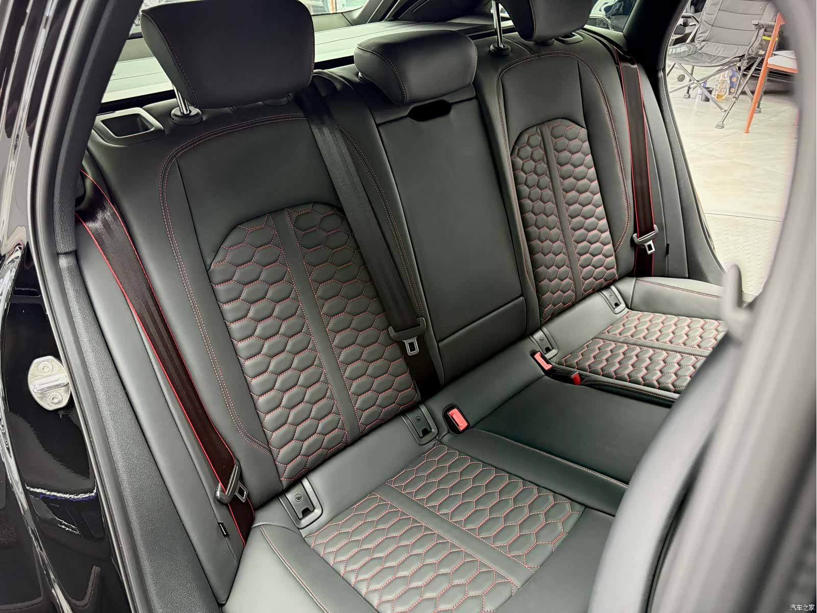 Audi RS4, 2024 15