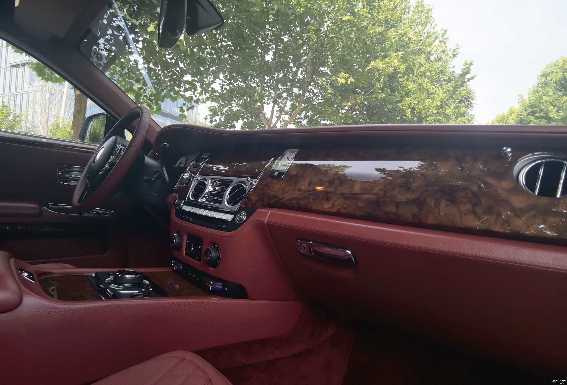 Rolls-Royce Ghost, 2017 14