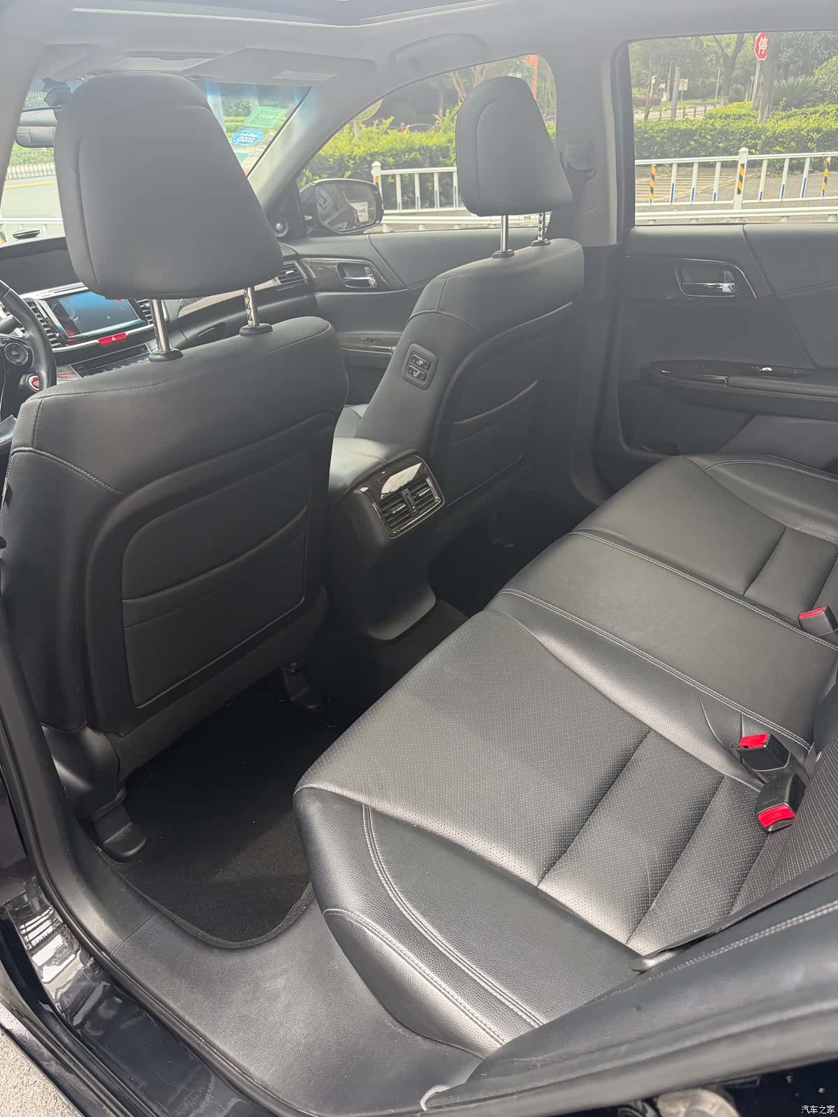 Honda Accord, 2015 12