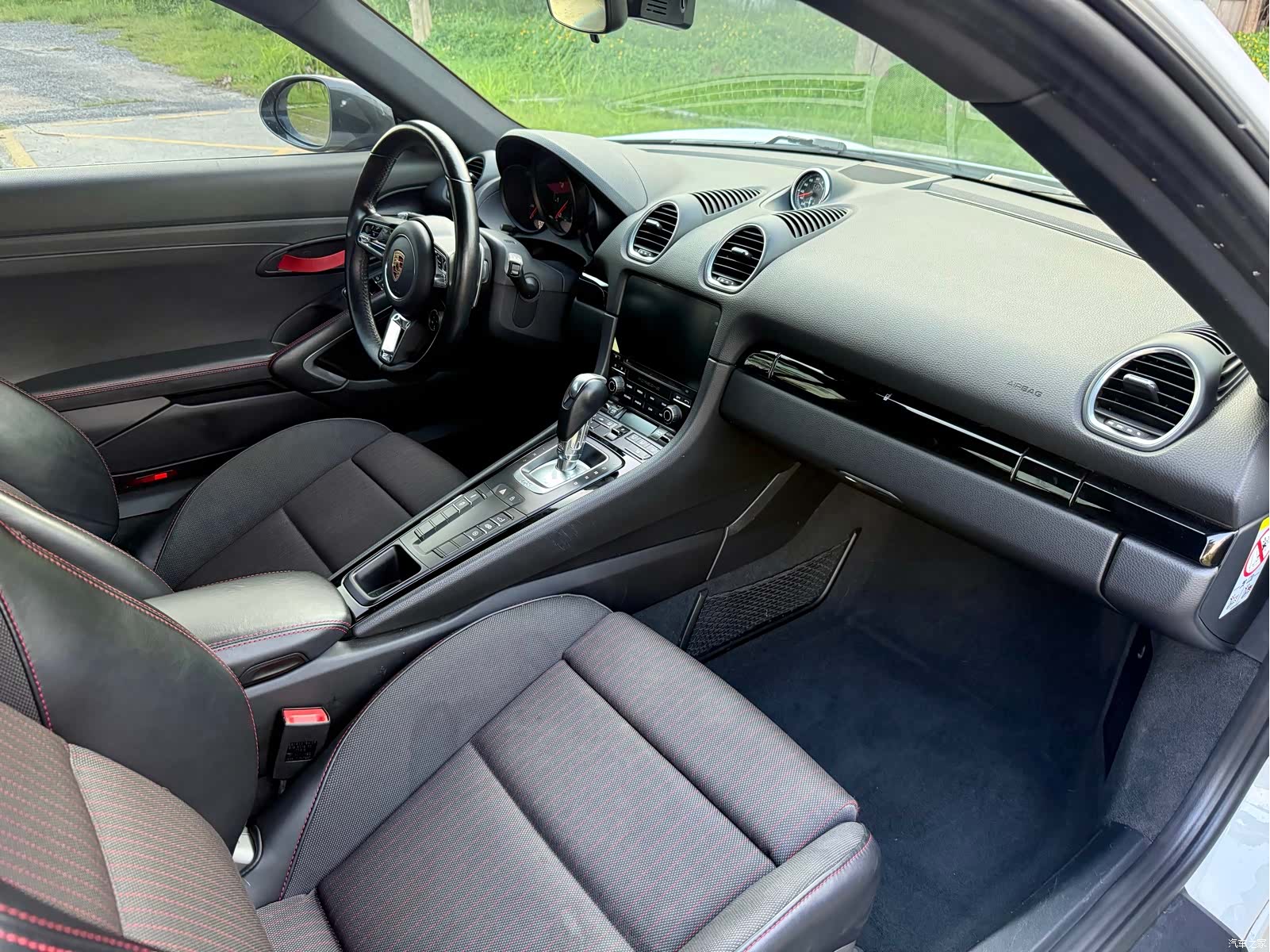 Porsche Cayman, 2020 8