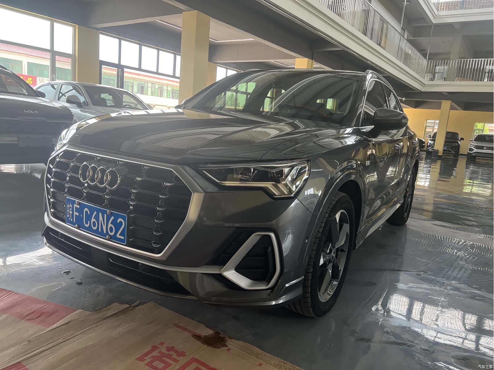 Audi Q3, 2023 1