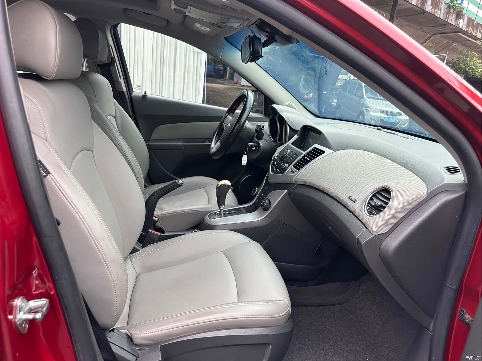 Chevrolet SL, 2012 16