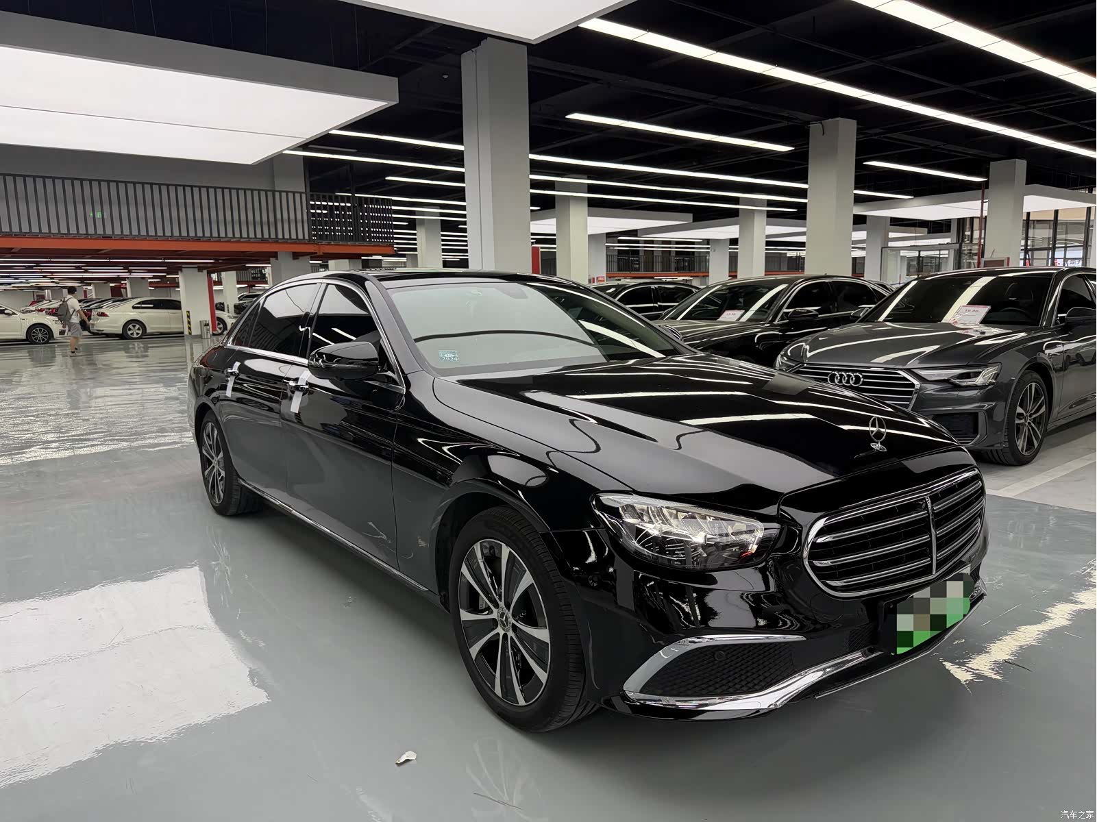 Mercedes-Benz E-Class, 2022 3