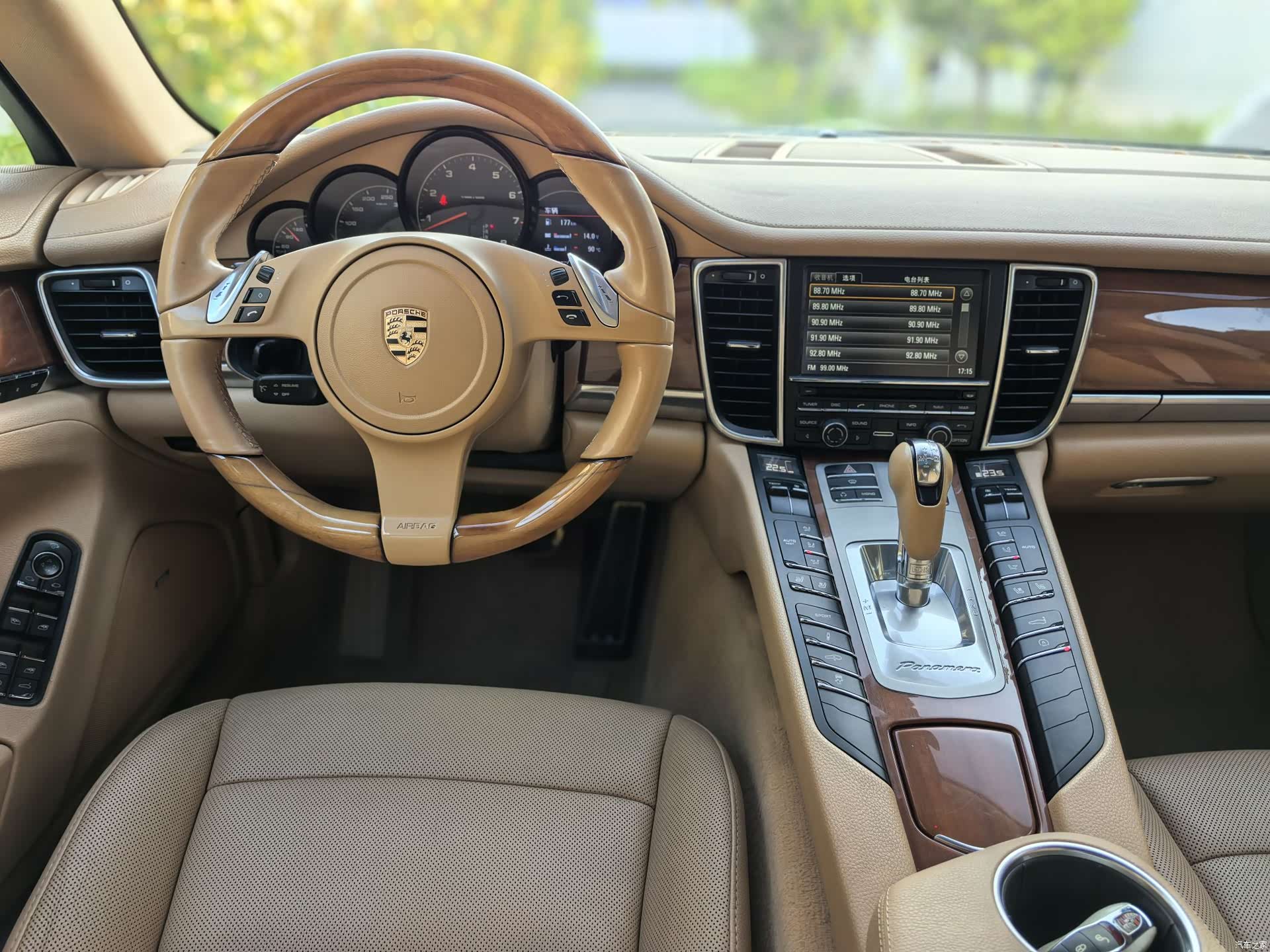Porsche Panamera, 2011 9