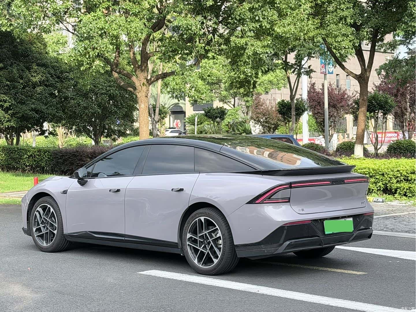 Xpeng P7, 2025 18