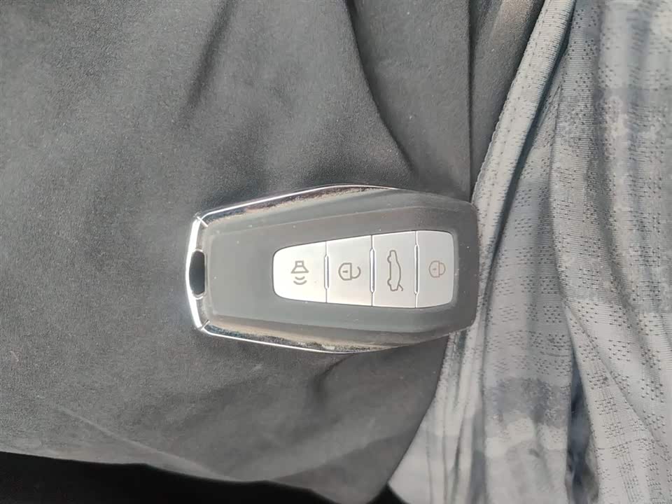 Geely Emgrand GS