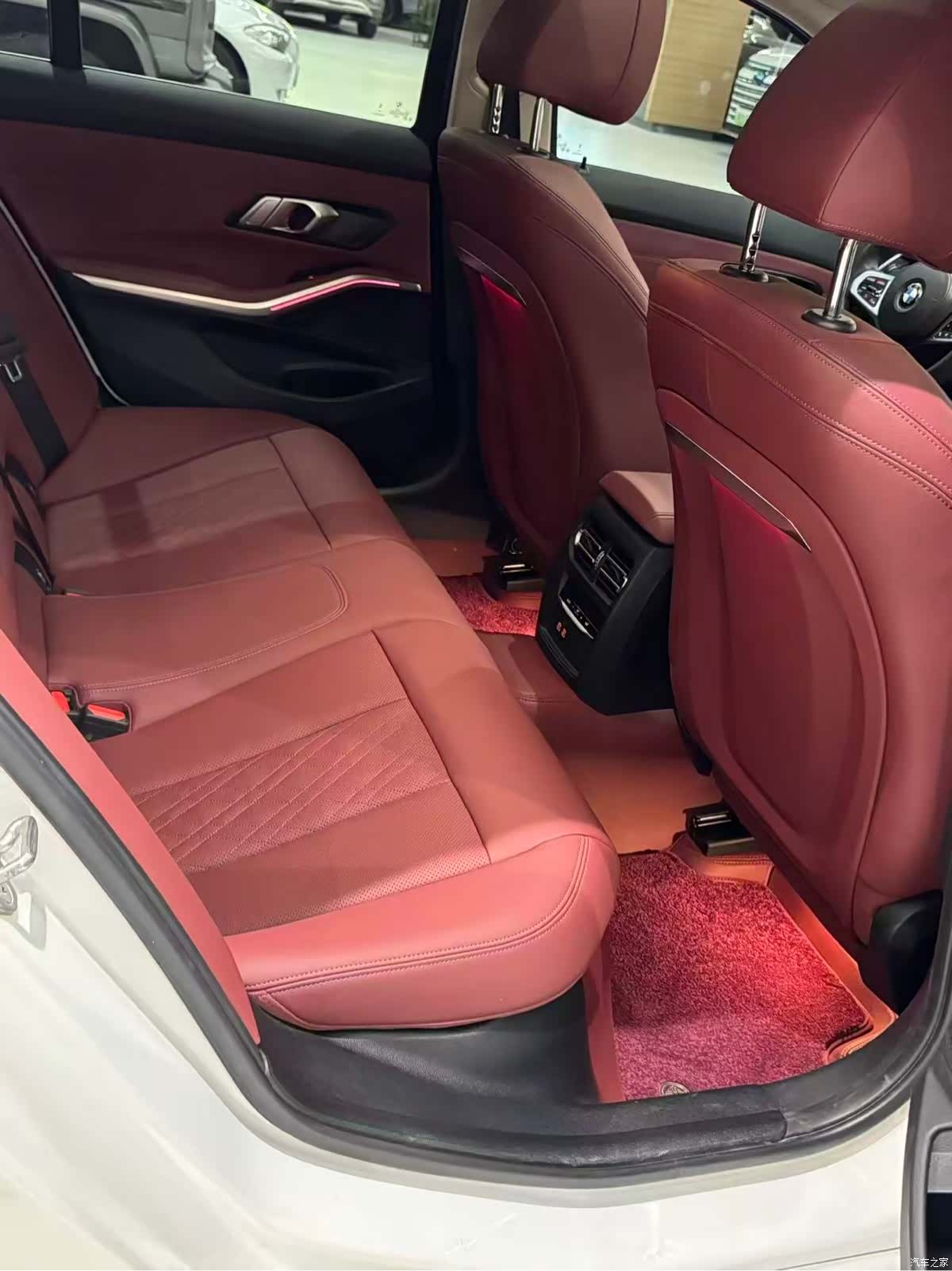 BMW 3 Series, 2023 все фото