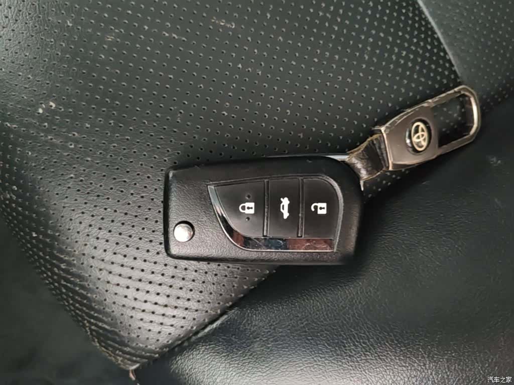 Toyota Camry, 2017 9