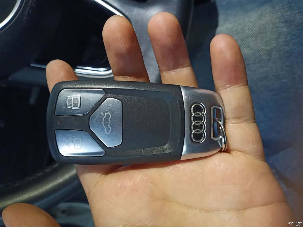 Audi A4L, 2019 11