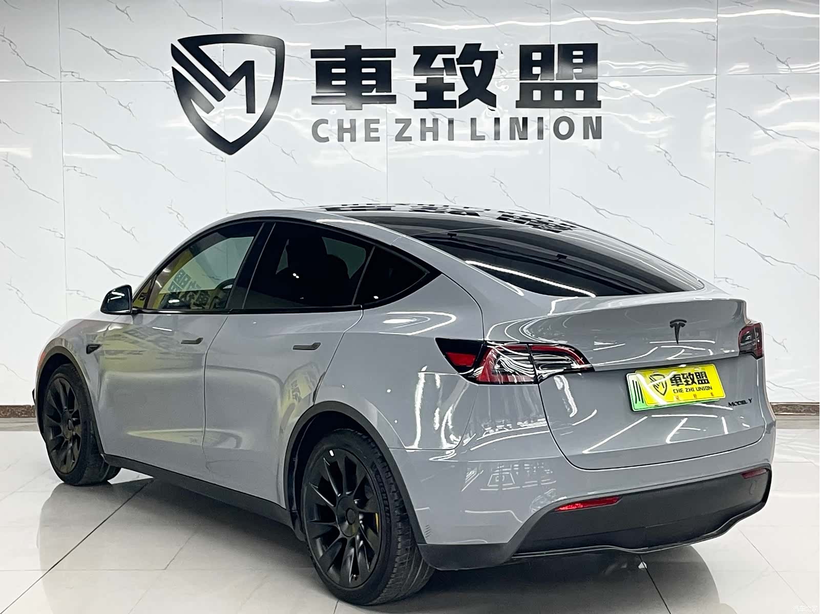Tesla Model Y, 2022 4