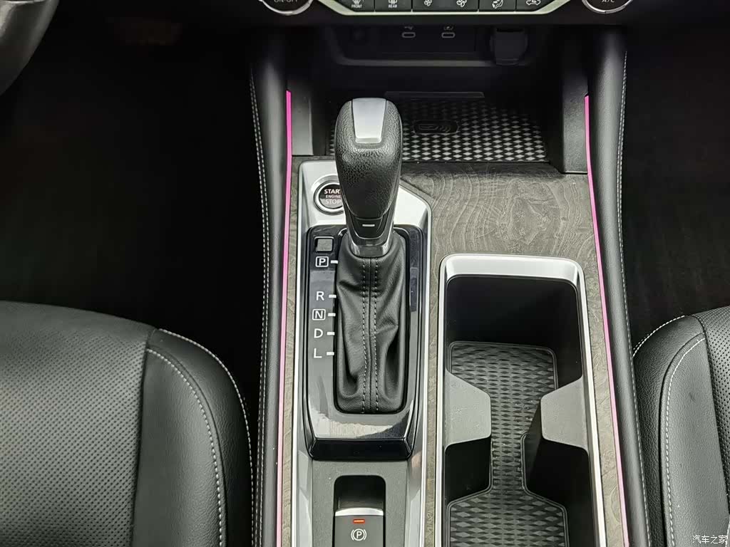 Nissan Teana, 2023 13