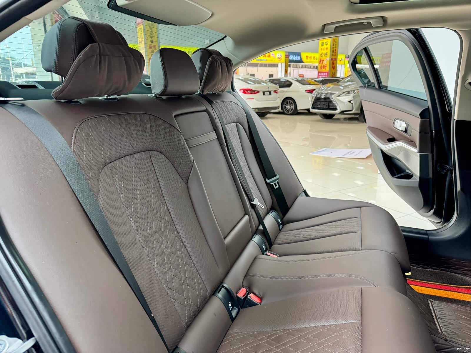 BMW 3 Series, 2022 11