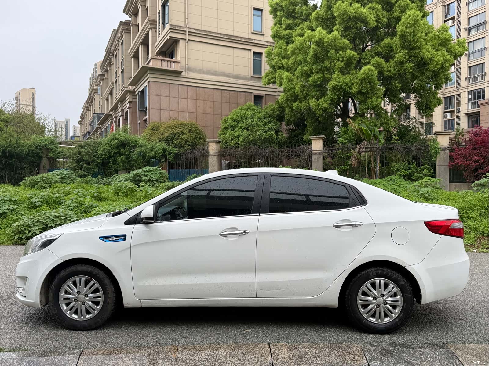 Kia K2, 2012 8