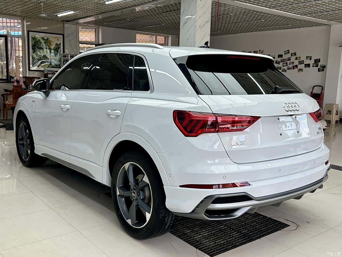 Audi Q3, 2023 6