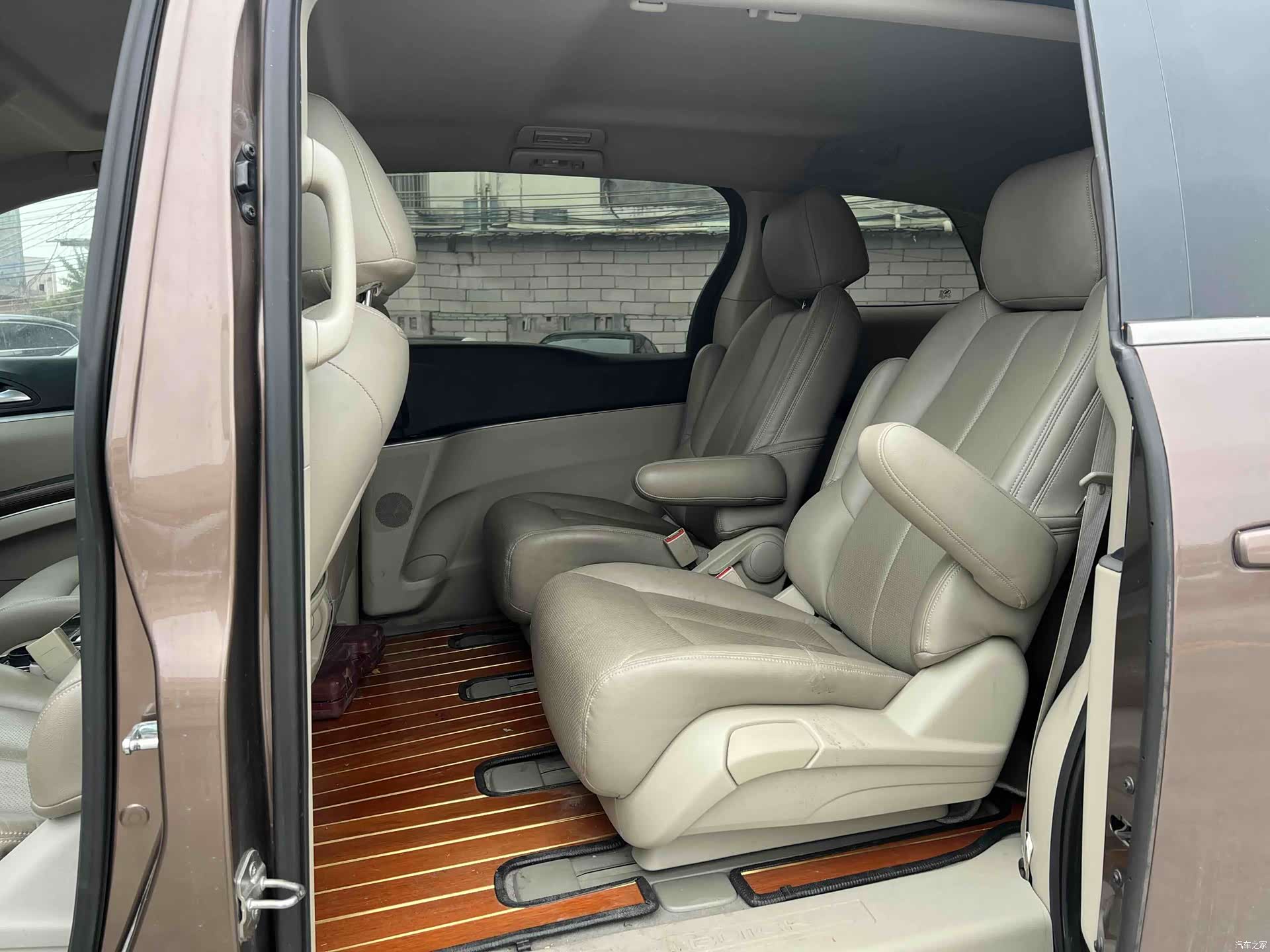 Buick GL8, 2020 11