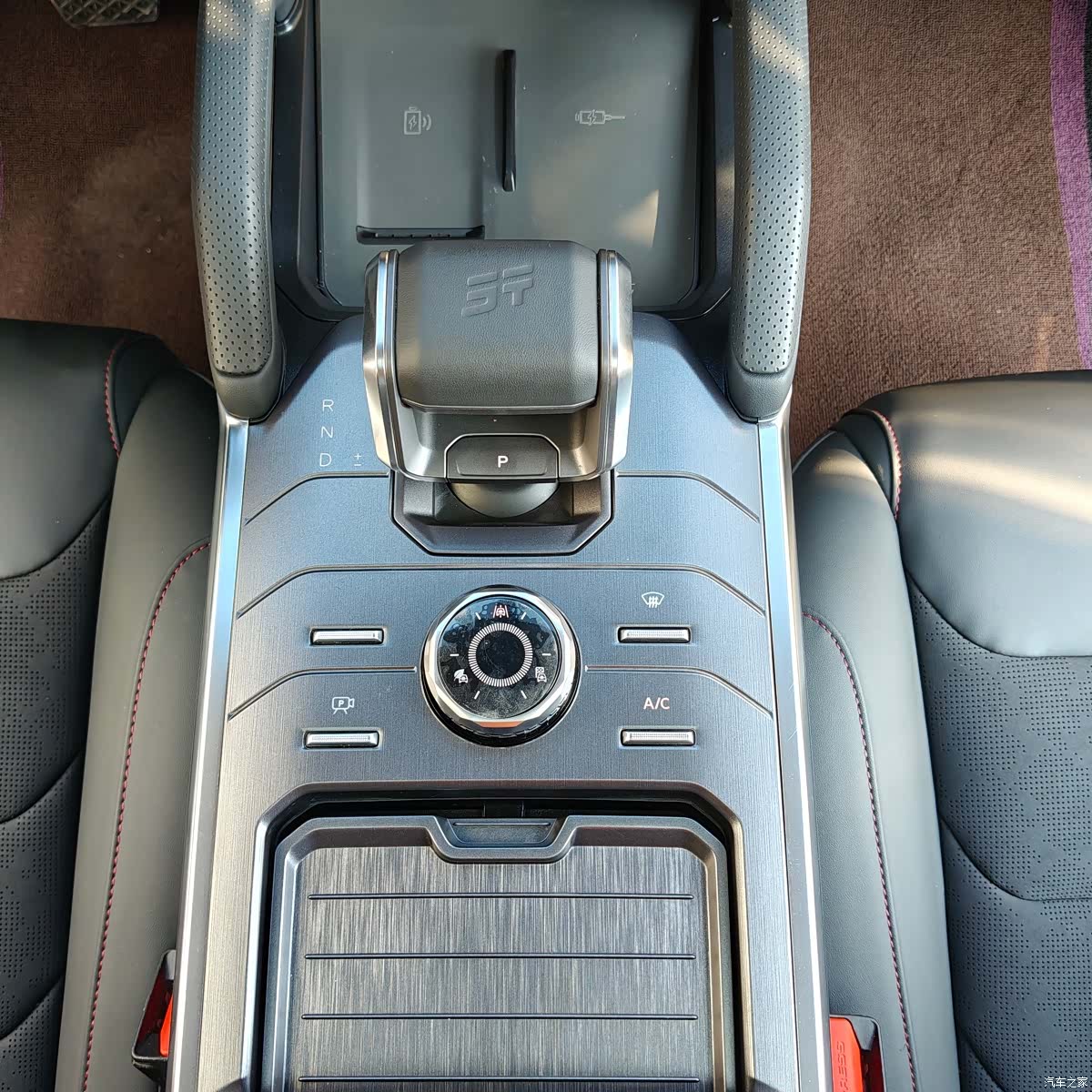 Jetour Traveller, 2022 14