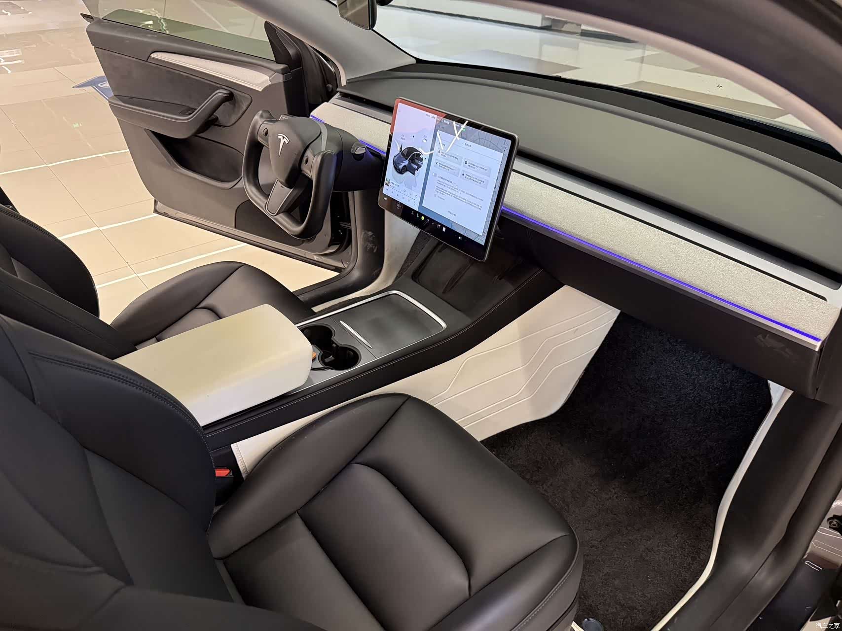 Tesla Model Y, 2024 7
