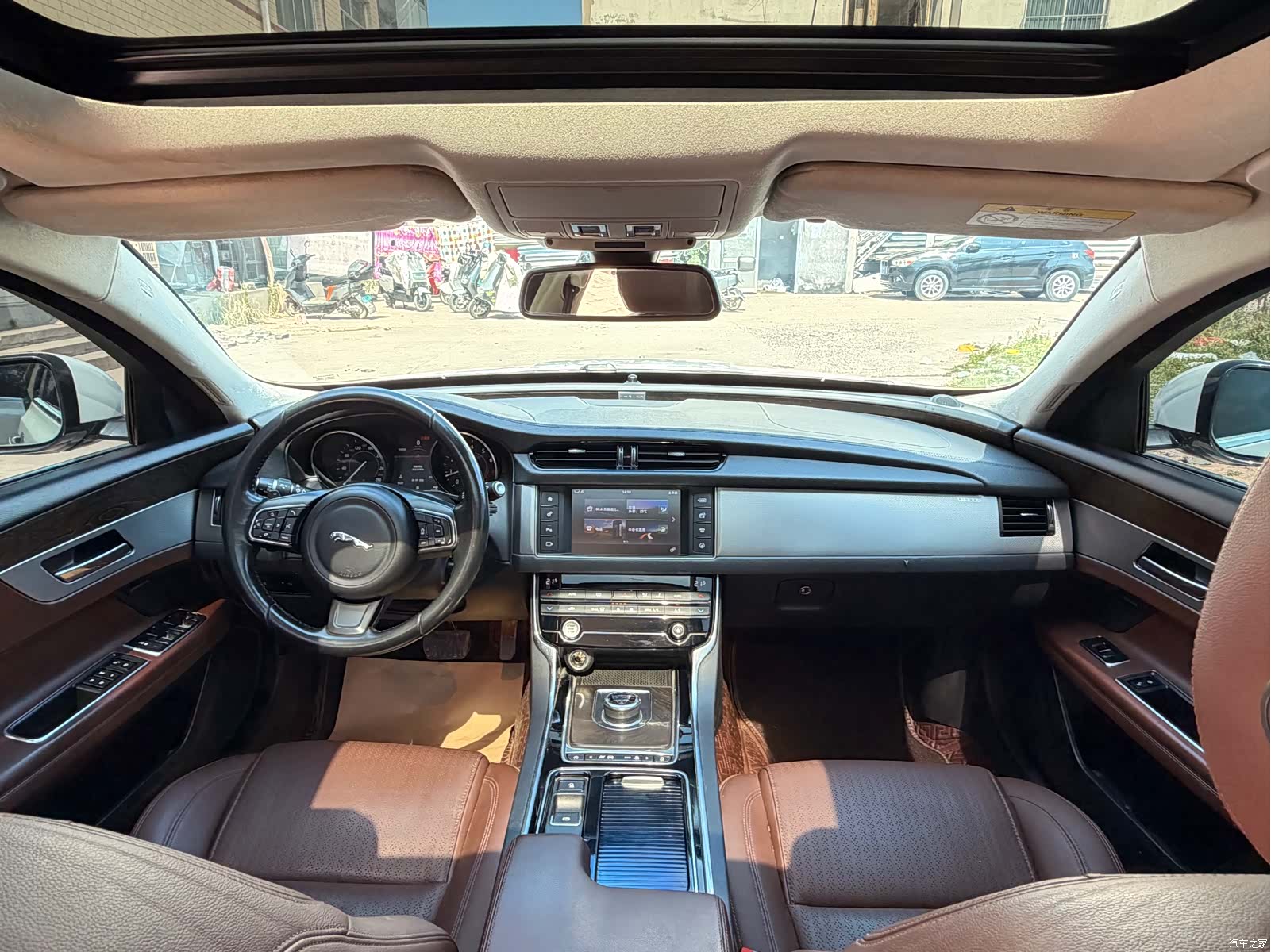 Land Rover XFL, 2017 13