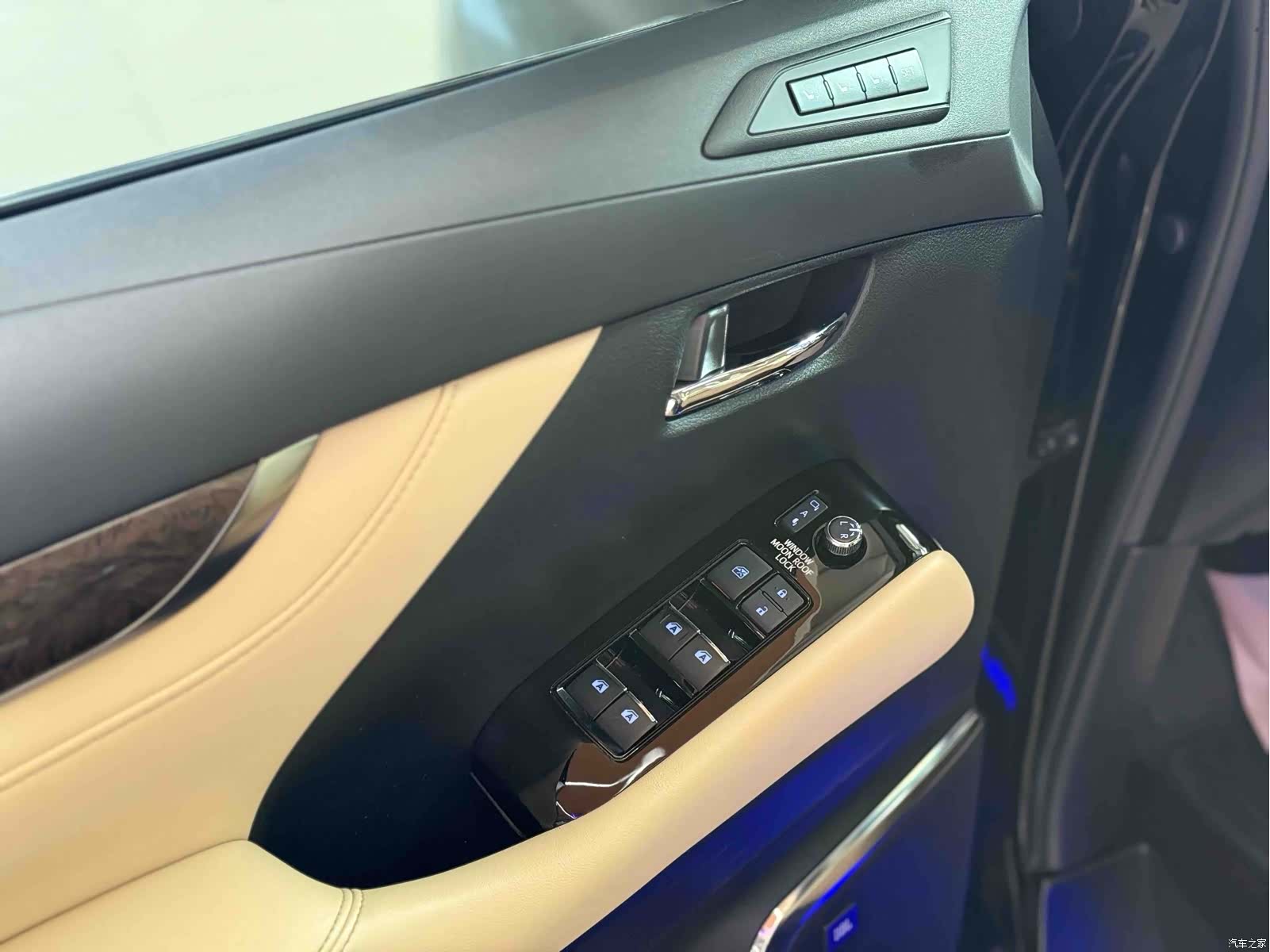 Toyota Alphard, 2018 7