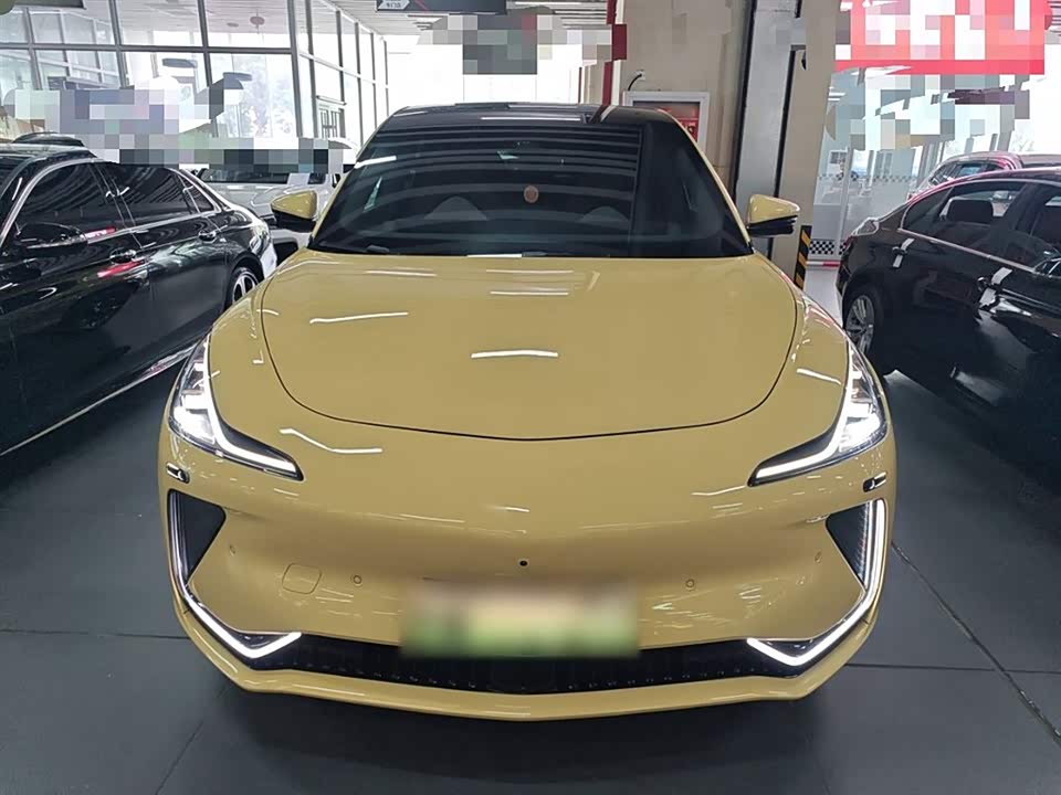 IM Motors Zhiji LS7 IM Motors Zhiji LS7