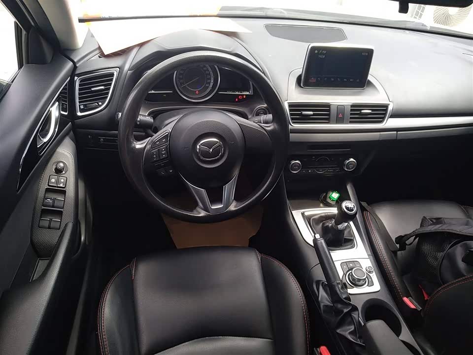 Mazda 3 Angkesaila